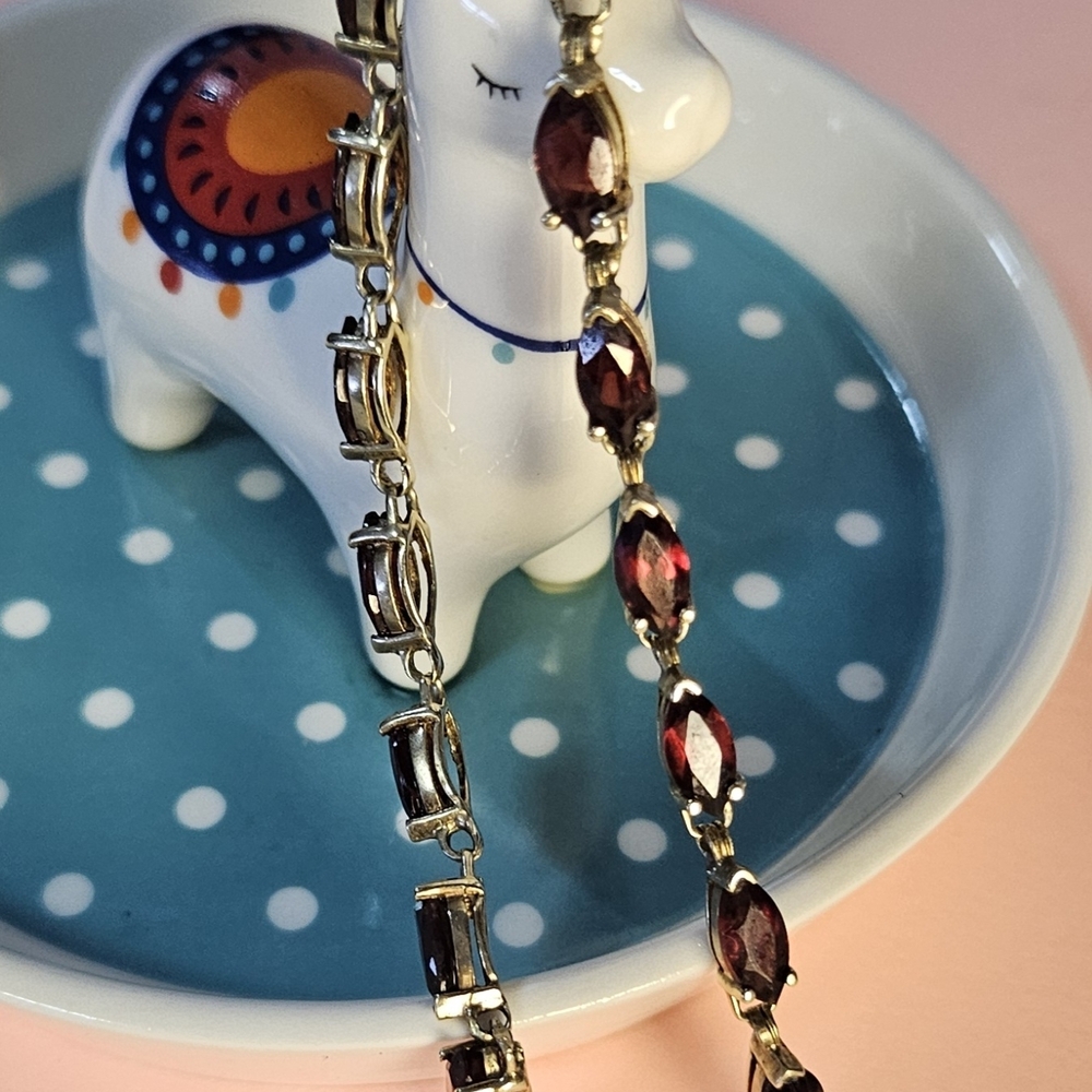 10k Gold and Garnet Bracelet